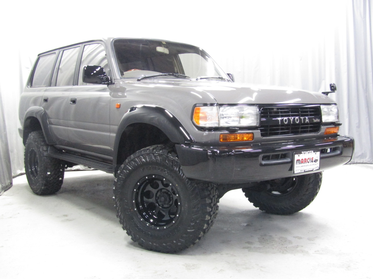 【新品未使用】80系ランクル クォーターストライプ turbo 左右セット 純正 L-20231222-5272.JPG