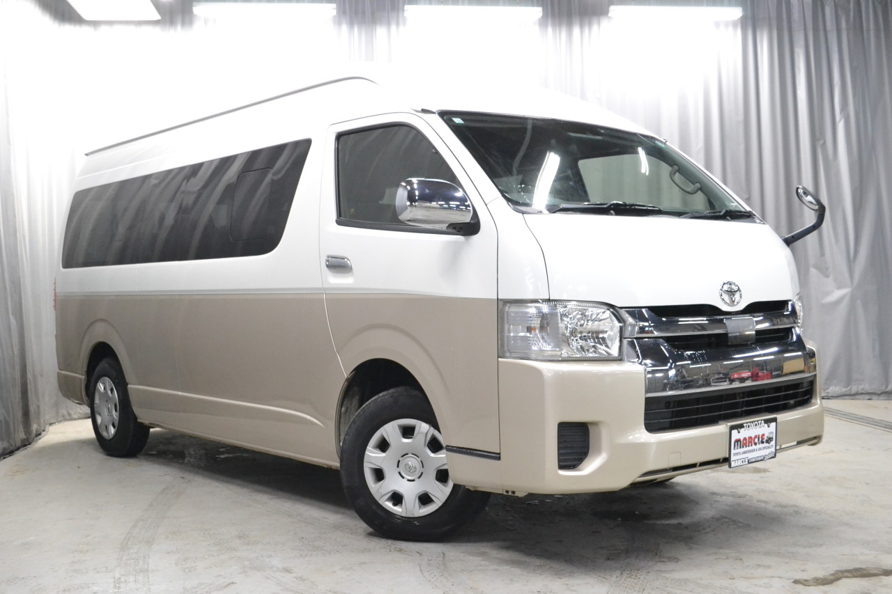 H30ハイエースグランドキャビン4WD10人乗り本州仕入車両