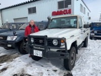 愛知県のＳさまにオーストラリアトヨタ　ランクル70シングルピック店頭納車させていただきました。