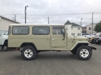 さてさてランクル47トゥループキャリア販売に向け準備中〜ホイールタイヤセットしてみた!