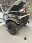 板金部門新たな車両に着手！！！