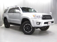 ２１５系ハイラックスサーフ純正シルバー４ＷＤ走行11万キロ！新品リフトアップＴＯＹＯＴＡグリル付！