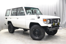 ランクル76後期最終型5速マニュアル前後デフロック付車両！走行41.8万キロ！