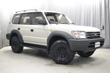 95プラドTX８人乗ディーゼルターボオートマ！本州仕入走行19万キロ！