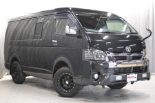 R３年ハイエースワゴン４ＷＤ！リフトアップ！対面シートやベッドアレンジ可能！