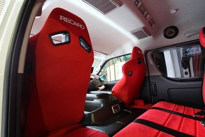 レカロ ハイエース RECARO（レカロシート）装着例 200系HIACE特集