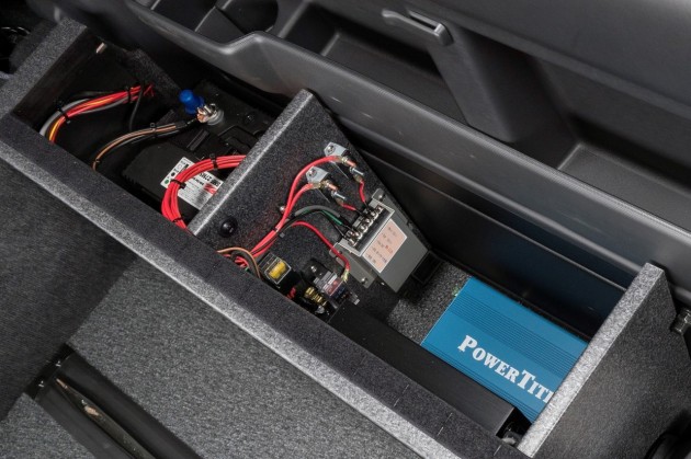 走行充電システム バッテリーチャージャー とは Needsbox トランスポーター製作 販売専門店ニーズ札幌 ハイエースパーツ Do Blog ドゥブログ