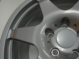 スモーククロームの車ホイール塗装イメージ4