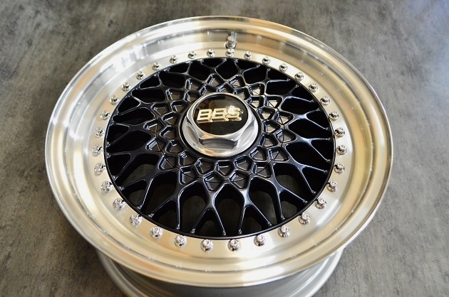 BBS RS 16インチホイールをリフレッシュ兼ねてディスク色変え塗装