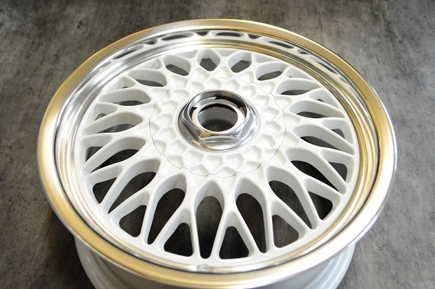 BBS RG 16インチをパールホワイト塗装＆PCD130/4穴追加加工