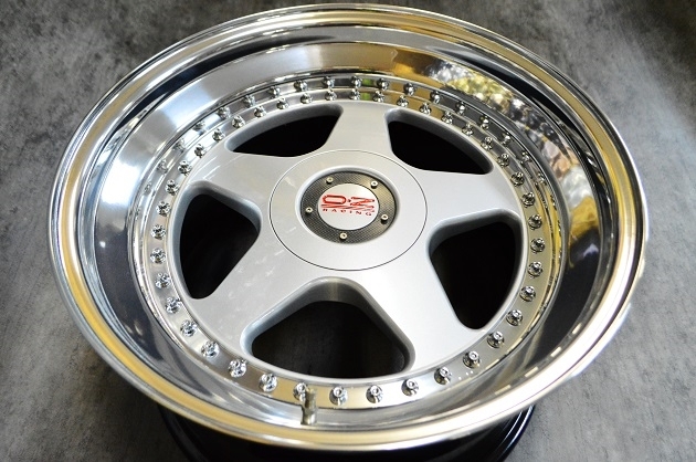 ホイール修理 修正 補修 塗装のアルミホイールリペアサービス