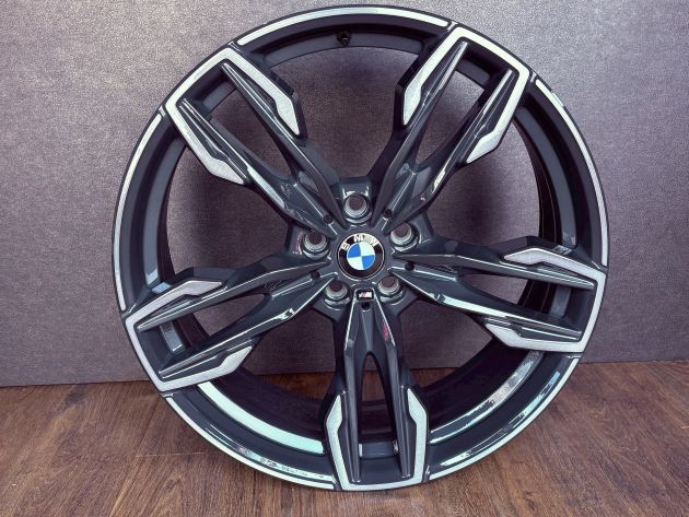 輸入車純正アルミホイールの通常塗装/色変更パウダーコート｜アルミ