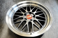 BBS LM 19インチ 純正DBKっぽいけど少し違う雰囲気の仕様に塗膜強化塗装