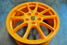 ポルシェ997GT3純正19インチホイール シルバーからオレンジへ色変え塗装