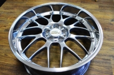 痛みが目立ってきたミラーポリッシュのBBS RS-GTをバレル研磨