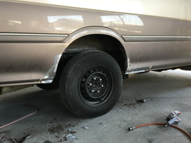 トヨタ100系ハイエース 錆穴修理塗装で入庫です 板金塗装専門店 車の修理 カスタム 改造 札幌のプラスペイントワーク Do Blog ドゥブログ トヨタ100系ハイエース 錆穴修理塗装で入庫です 板金塗装専門店 車の修理 カスタム 改造 札幌のプラスペイントワーク Do Blog ドゥブログ