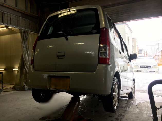 ワゴンr マフラーから排気漏れ 過去の錆び補修跡から再発生 板金塗装専門店 車の修理 カスタム 改造 札幌のプラスペイントワーク Do Blog ドゥブログ