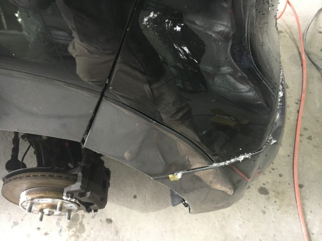 ダイハツキャスト 下回りをぶつけバンパーが変形 一部の部品交換で直りました 板金塗装専門店 車の修理 カスタム 改造 札幌のプラスペイントワーク Do Blog ドゥブログ