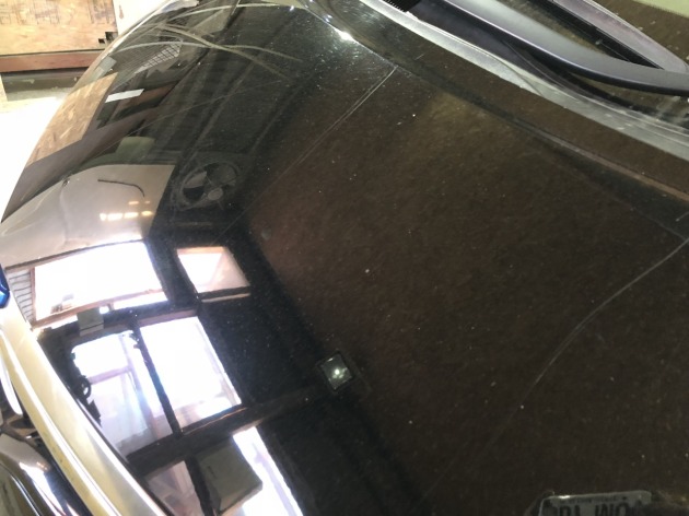 トヨタエスティマハイブリッド ボンネットの縦線キズの塗装修理依頼 板金塗装専門店 車の修理 カスタム 改造 札幌のプラスペイントワーク Do Blog ドゥブログ