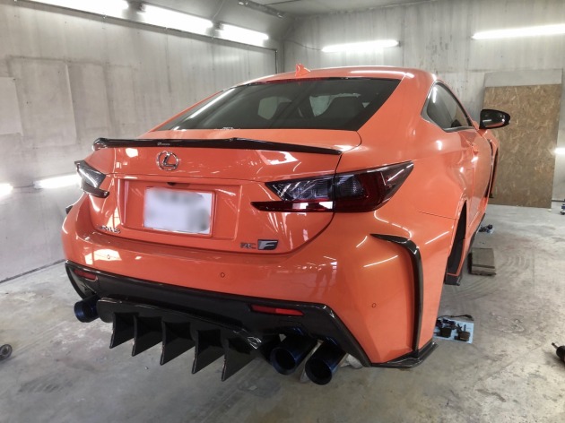 レクサスrcf ブレーキキャリパーペイントでご入庫です 板金塗装専門店 車の修理 カスタム 改造 札幌のプラスペイントワーク Do Blog ドゥブログ