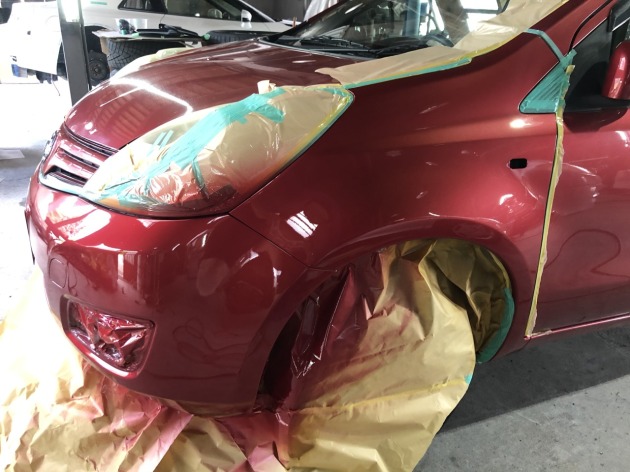 駐車場内での接触事故発生 日産ノートのフロントバンパー擦り傷修理依頼 板金塗装専門店 車の修理 カスタム 改造 札幌のプラスペイントワーク Do Blog ドゥブログ