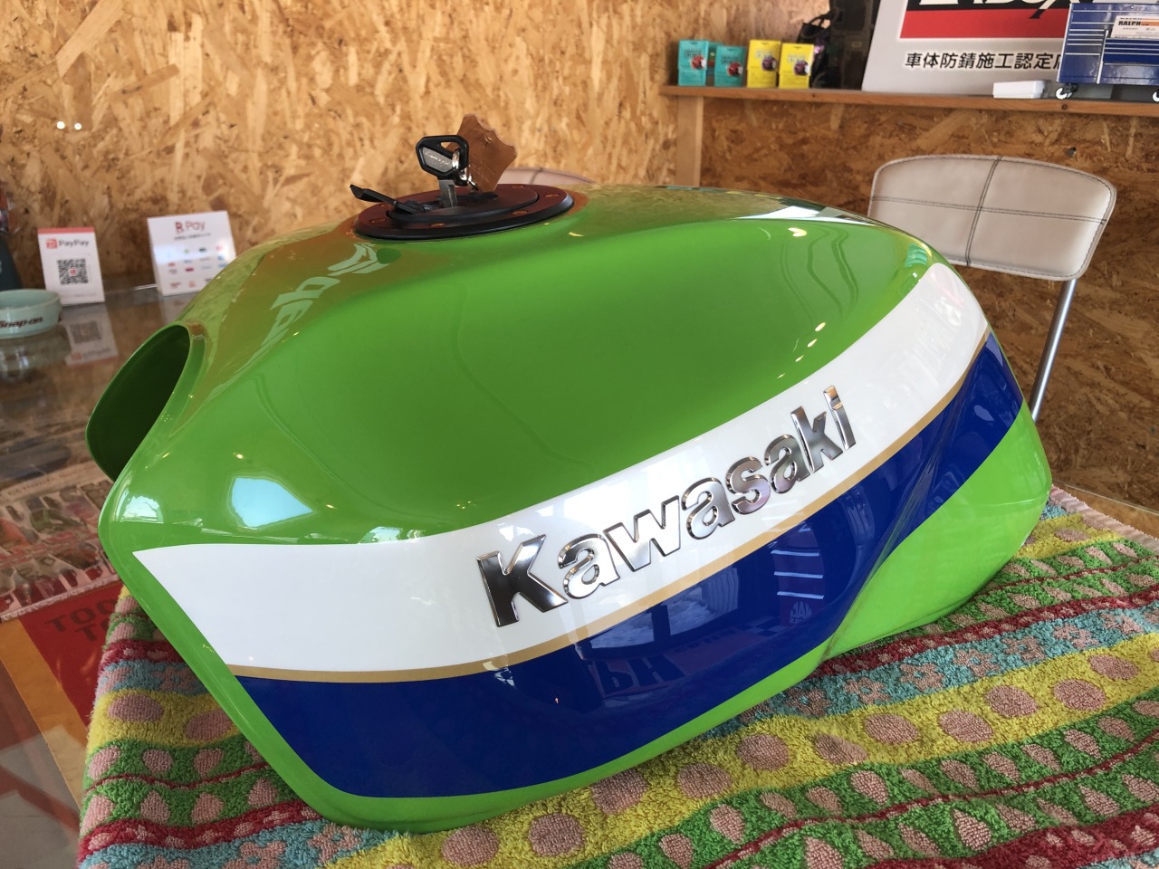 S様のカワサキZRX1100 ローソンレプリカカラーペイント完成♪｜板金