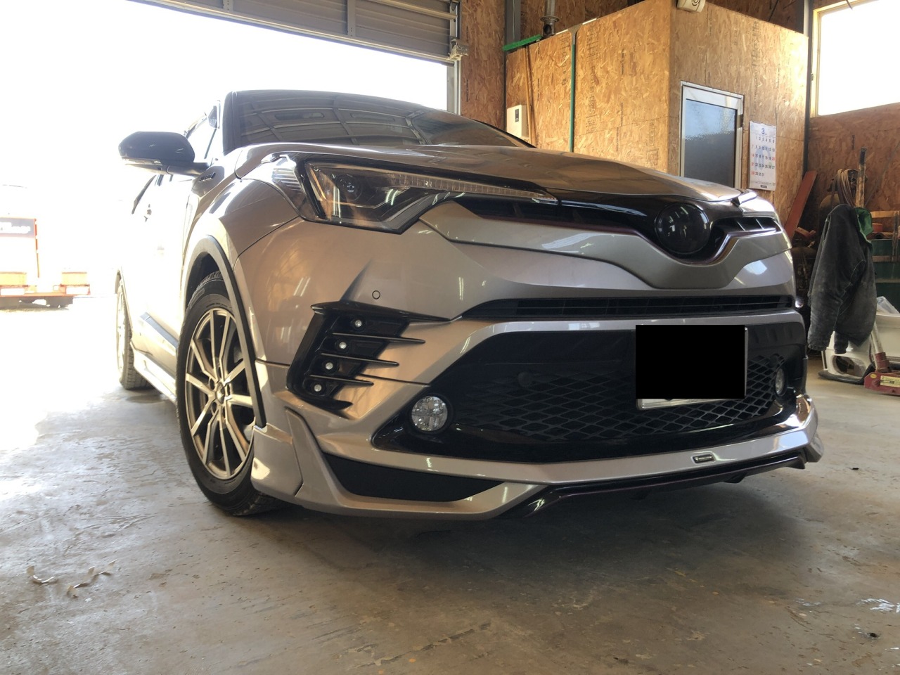 北海道札幌市の自動車ボディ修理 板金塗装専門店 プラスペイントワーク