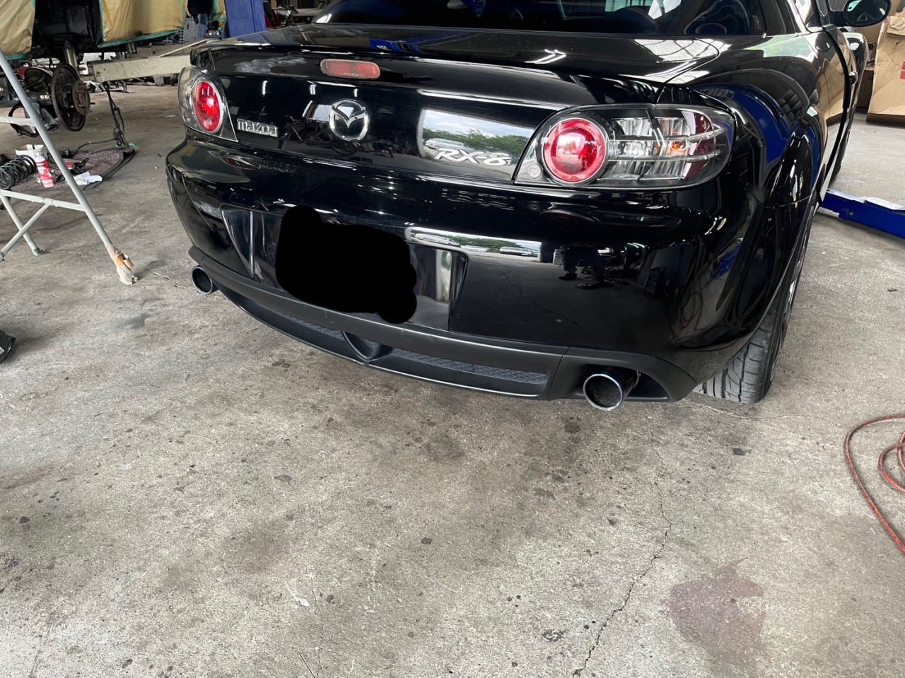 持ち込みパーツ取り付け依頼 マツダRX-8 社外マフラー交換｜板金塗装