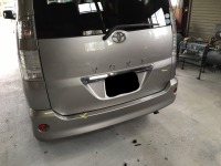 トヨタヴォクシー ボディのキズ/凹み板金塗装修理で入庫です！！