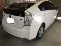 トヨタ 30系プリウス リアフェンダー色違いが気になり塗装依頼！