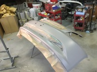 日産スカイラインフロントバンパー/左ドアミラーカバーこすり傷修理塗装！