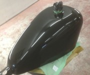 バイクのタンクをDIY自家塗装にチャレンジ！結果は？