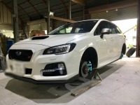 スバルレヴォーグ  ブレーキキャリパーカバー取付でご入庫頂きました♫