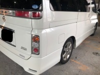 日産エルグランド ベッコリ凹んだリアフェンダー板金塗装!