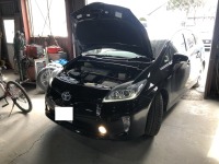 春の繁忙期！ユーザー車検代行のご依頼が増えてます！トヨタプリウスにチェイサー継続車検でご入庫です♫