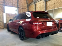 メルセデスベンツ  CクラスワゴンAMG  納車前の新車がキャリパーペイントでご入庫です♫