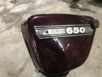 ビンテージバイク⁈ Kawasaki W3 サイドカウル塗装の劣化をリフレッシュ♫