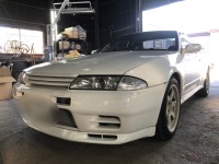 N様スカイラインR32GTR  冬は外していた希少な純正リップを取付でご来店♫