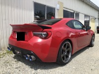 Y様の真っ赤なトヨタ86 VARISトランクスポイラー塗り分け塗装取付完了♪
