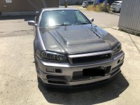 OさまのR34スカイラインGT-R　カーボンボンネットのひび割れ傷修理完了♪