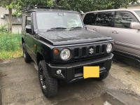 板金修理でご入庫中の現行ジムニー 新品パーツで綺麗に修理完了です♪