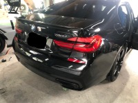 BMW7シリーズ 持ち込みパーツ取り付けと車載冷蔵庫の設置依頼