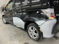 業者様より修理依頼頂いていたホンダフリードのリフレッシュ塗装完了