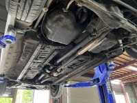 マフラー排気漏れと異音修理 自社の代車トヨタポルテのメンテナンス修理