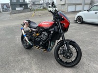 Kさまのニューマシン  カワサキZ900 火の玉カラー  ビキニカウルの傷補修♪