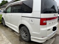 走行不能となった三菱デリカD5 レッカー搬送にて緊急入庫