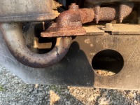 ミニショベル ボブキャットのマフラー排気漏れ修理依頼