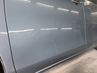 日産セレナの線キズと凹んでしまったフロントドアブロック塗装修理完成
