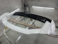 持ち込みパーツ トヨタC-HRのリアゲートスポイラーの塗装修理完成