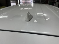 トヨタ90ヴォクシー ルーフアンテナを引っ掛けて凹み歪んでしまったルーフ修理依頼